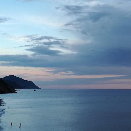 Tinetto Brezza di mare Lejlighed Deiva Marina Eksteriør billede
